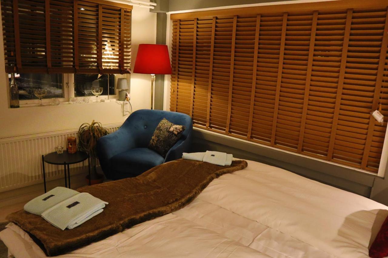 Goete'S B&B Tumba ภายนอก รูปภาพ