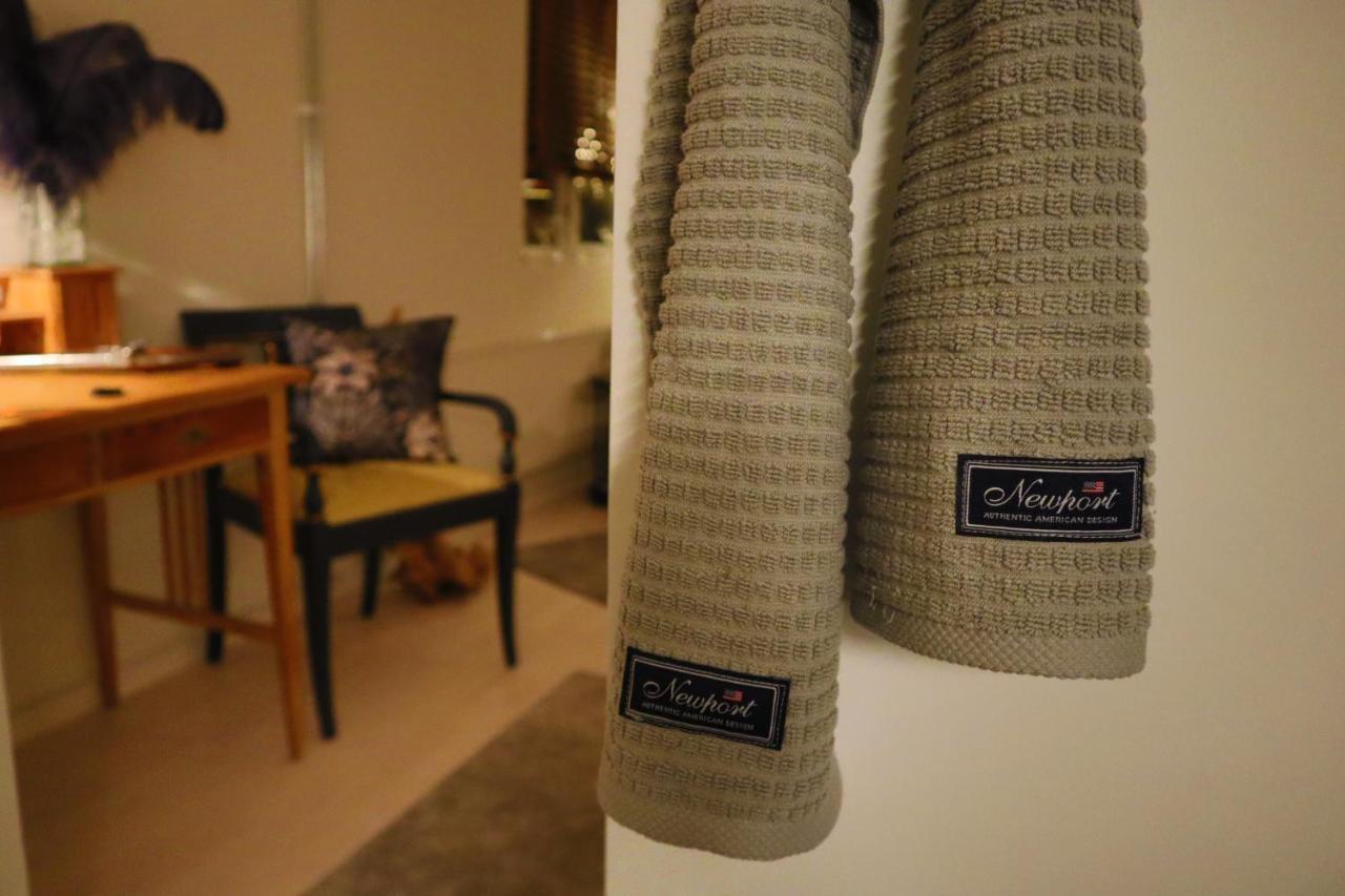 Goete'S B&B Tumba ภายนอก รูปภาพ
