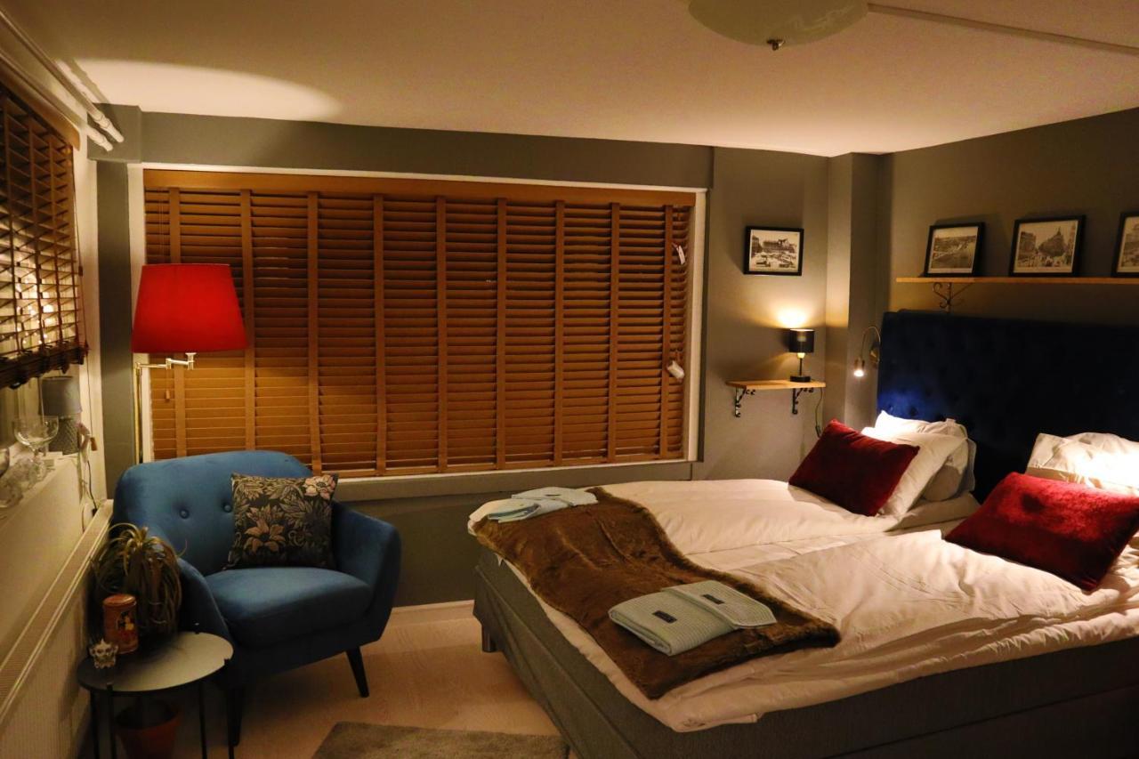 Goete'S B&B Tumba ภายนอก รูปภาพ