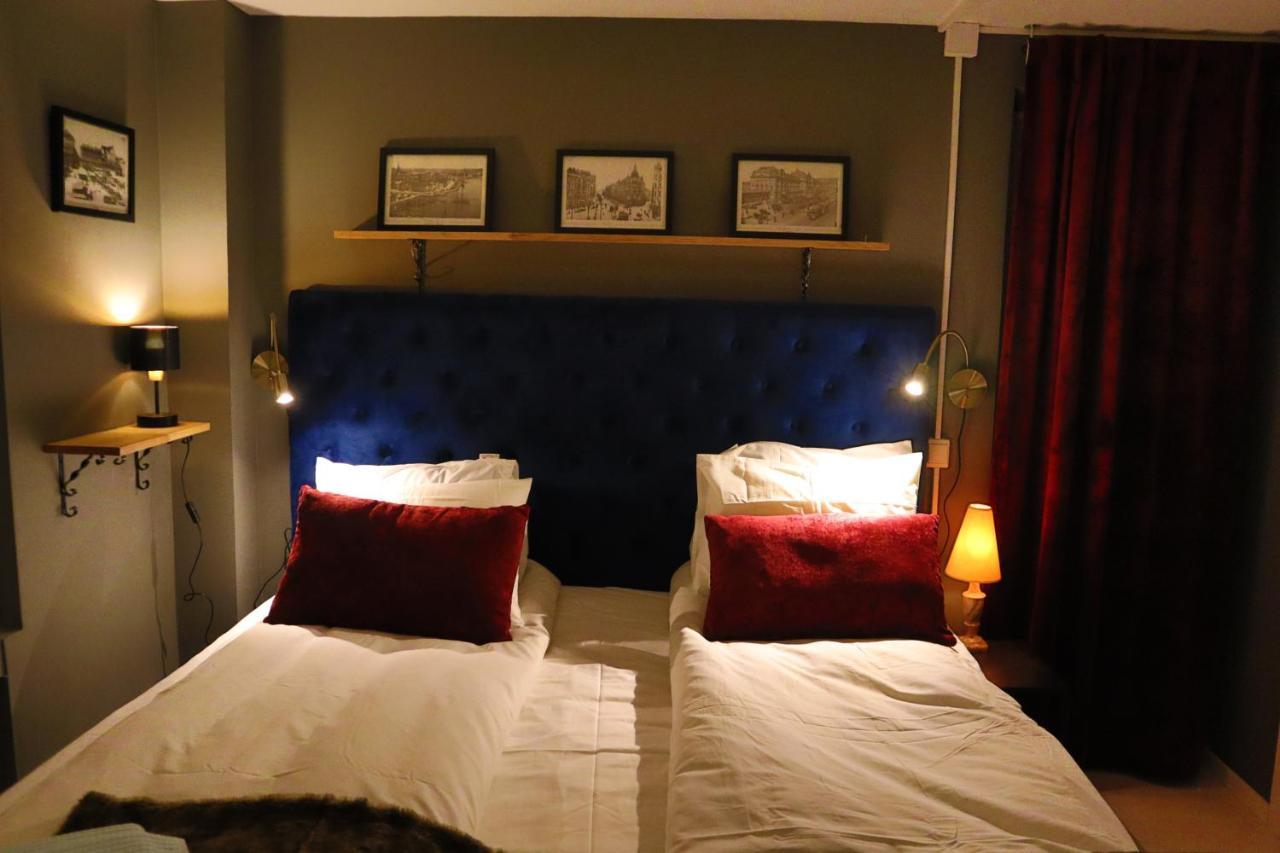 Goete'S B&B Tumba ภายนอก รูปภาพ